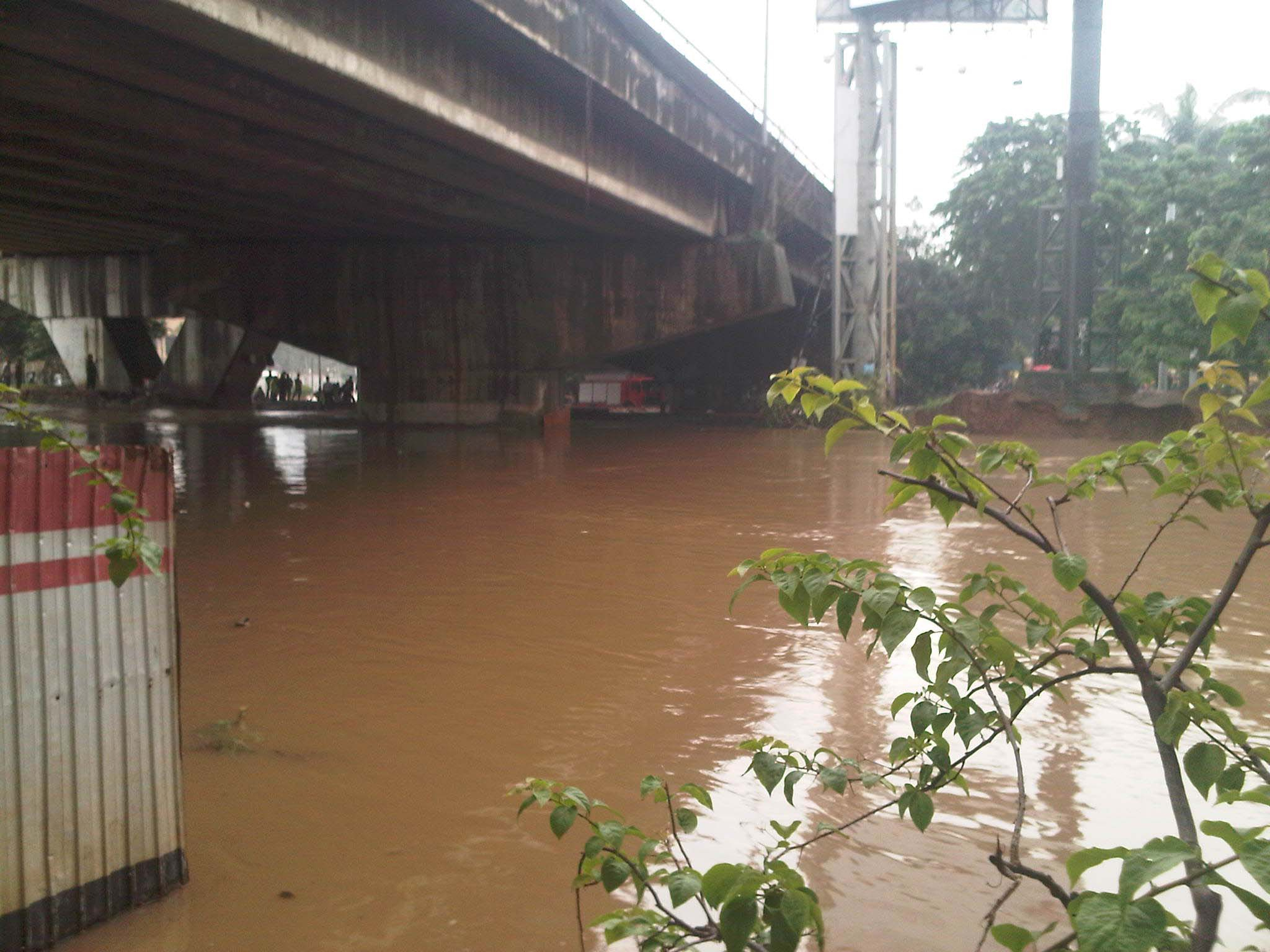 Banjir Landa Jakarta, Dinkes DKI Kekurangan Tenaga Sukarelawan