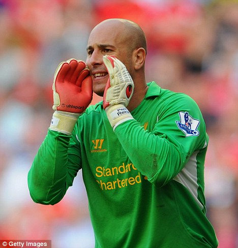 Pepe Reina Diplot Gantikan Victor Valdez
