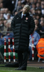 Arsene Wenger Dibuat Frustasi Wasit