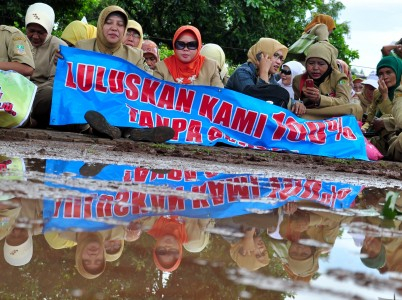 Indonesia Kekurangan Banyak Guru SD