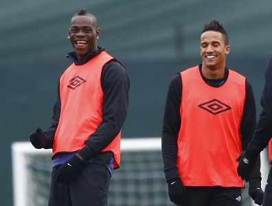 Balotelli Pulang Kampung Bela AC Milan?