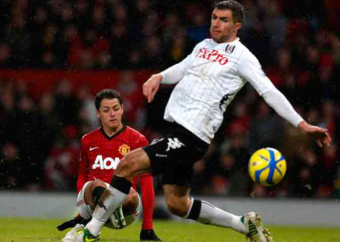 Chicharito: United Incar Tiga Gelar Juara