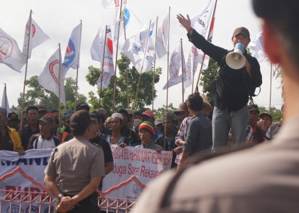 Massa di Medan Tuntut Kasus Pungli Kadispenda Sumut Diusut