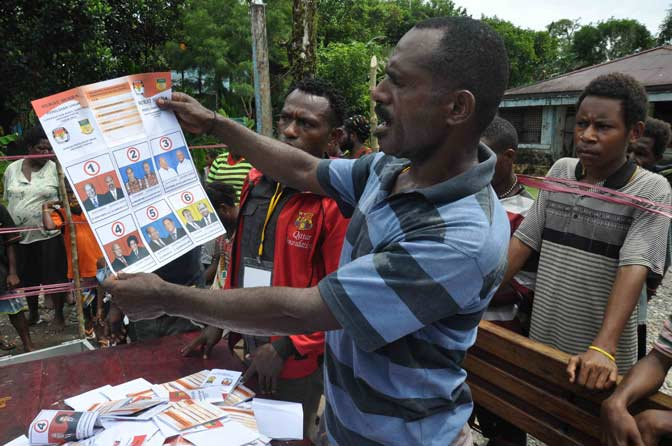 Ratusan Petugas PPS di Jayapura Masih Mogok