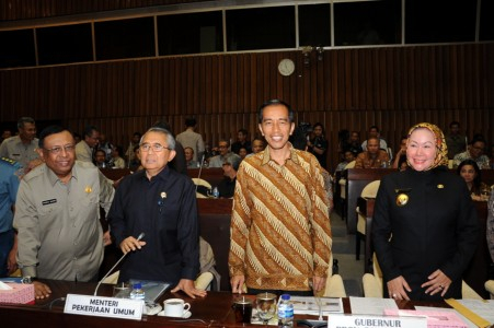 Jokowi Minta Pemerintah Pusat Bangun Waduk di Ciawi