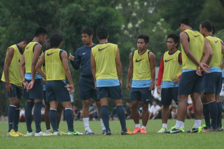 Lawan Irak, Timnas Mainkan Pola Bertahan