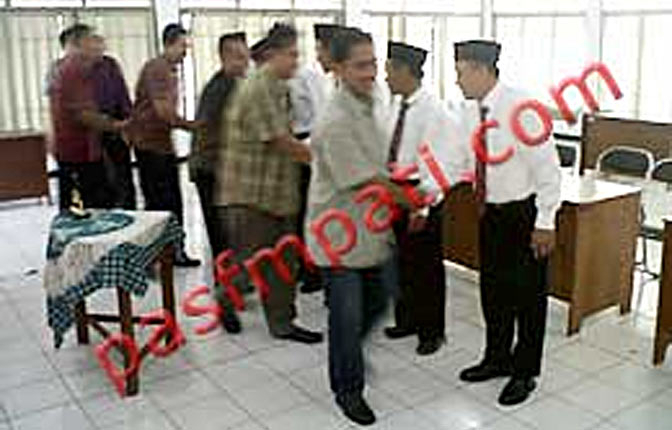 KPU Pati Lantik Anggota Panitia Pemilihan Kecamatan