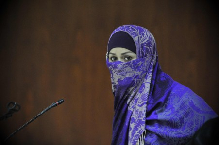 Istri Nazaruddin Hadapi Tuntutan