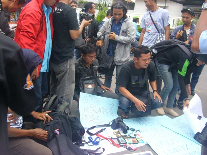 Polres Cirebon Didemo Wartawan