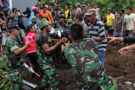 BNPB: Warga Manado yang Tinggal di Kawasan Longsor  Segera Pindah