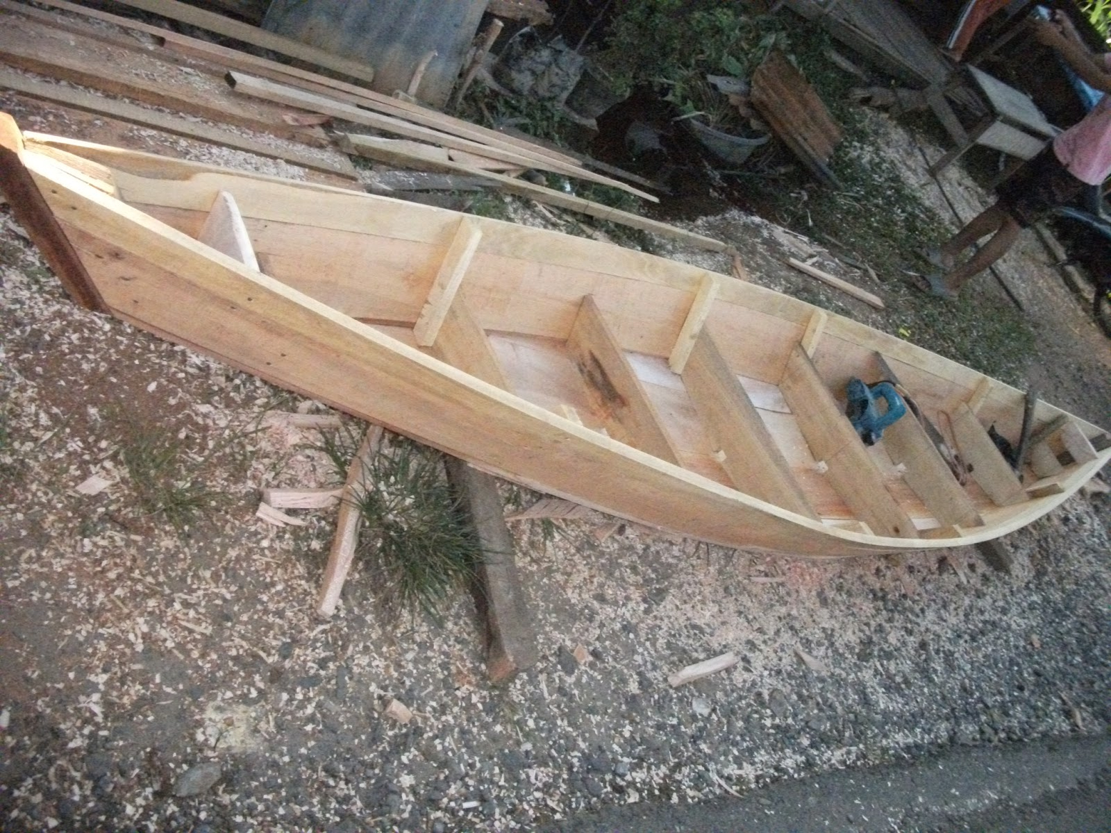 Banjir, Perahu Tradisional Jambi Laris untuk Mengungsi