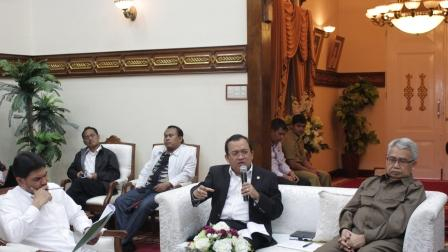 Pemantau Otsus Minta Pemerintah Aceh Selesaikan Qanun Amanat UUPA