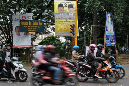 Tanda Gambar Cagub-Cawagub Jabar Mulai Diturunkan