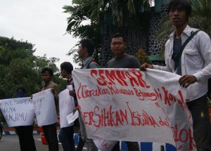 Mahasiswa Jombang: SBY, Mana Janjimu?