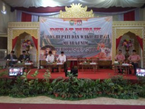 Debat Publik Pilkada Muara Enim Tak Dihadiri Salah Satu Kandidat