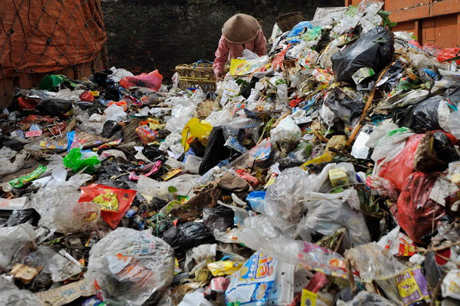 Pegunungan Cartenz Perlu Badan Pengelola Sampah