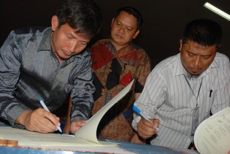 Panwaslu Desak Rieke-Teten Lengkapi Bukti Pelanggaran Pilkada Jabar