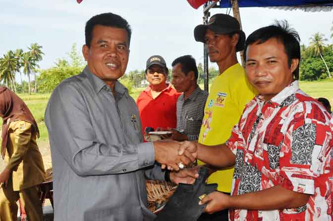 Pemkot Pariaman Bangun Saluran Irigasi