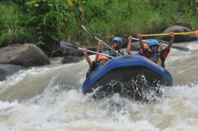 Polisi Mojokerto Ragukan Standar Keamanan Rafting Pacet