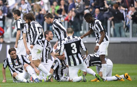 Selebrasi Antonio Conte Dikritik