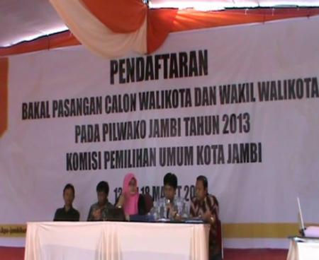 Daftar Ke KPU Jambi, FAS Diantar Ribuan Simpatisan