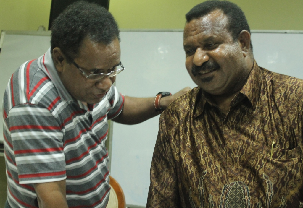 Ones Pahabol Calon Tunggal Musdalub Golkar Papua