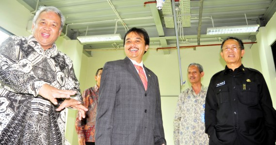 KPK Segera Periksa Walikota Bandung Dada Rosada