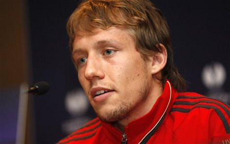 Lucas Leiva Nyaris Tinggalkan Liverpool