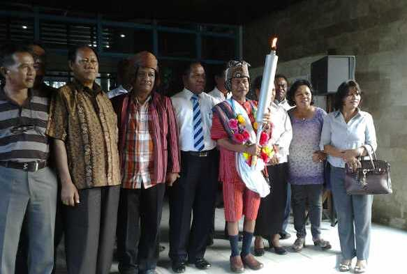 Ratusan Warga Toraja di Papua Sambut Obor Pekabaran Injil