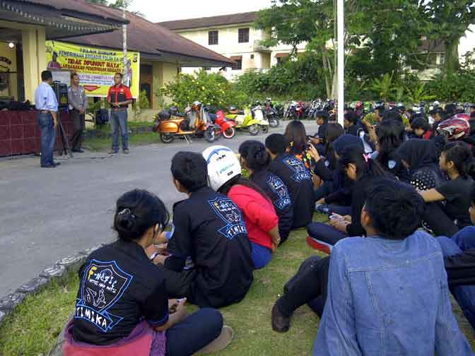 Cegah Penjambretan, Polisi Mimika Kumpulkan Ratusan Anggota Klub Motor
