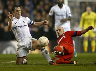 Esteban Cambiasso Dihukum Satu Pertandingan