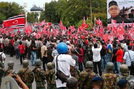 Pemerintah Aceh Kaji Qanun Bendera