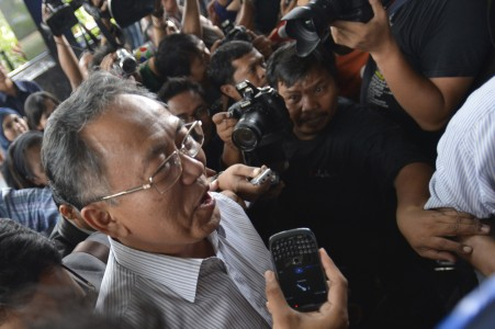KPK Periksa Dada Rosada