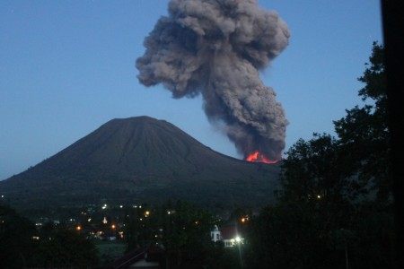 Aktivitas 24 Gunung Api di Indonesia Meningkat