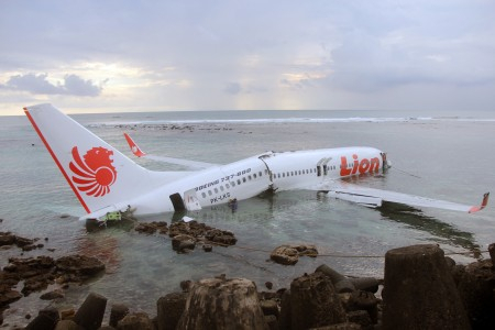 KNKT Selidiki Penyebab Jatuhnya Lion Air