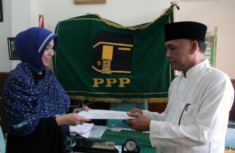 PPP Larang Menterinya Nyaleg Pemilu 2014