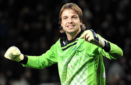 Kiper Newcastle Absen Hingga Akhir Musim