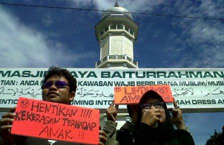 Aktivis Aceh: Rajam Pelaku Pemerkosaan Anak
