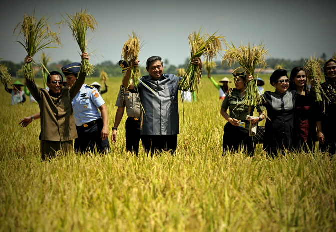 SBY Intruksikan Perbaikan Bendungan di Karawang