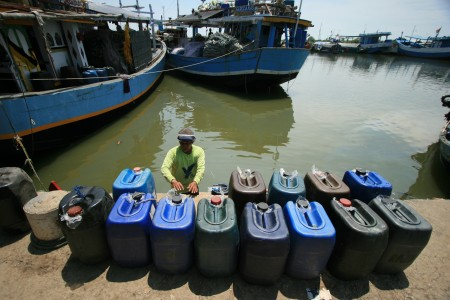 Pemerintah Tak Serius Atasi Kelangkaan Solar Nelayan