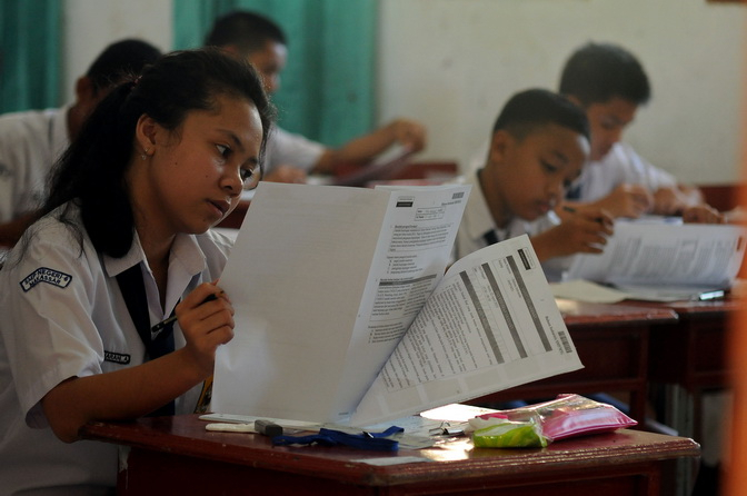 Siswa SMP di Bantul Keluhkan Buruknya Kualitas Lembar Jawaban UN