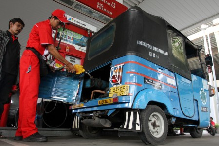 Buruh Tolak Rencana Pemerintah Naikkan Harga BBM