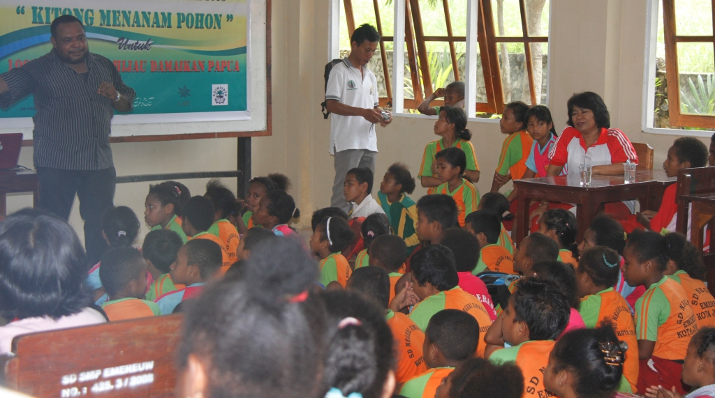Greenpeace: 24 Sekolah di Jayapura Telah Sadar Lingkungan