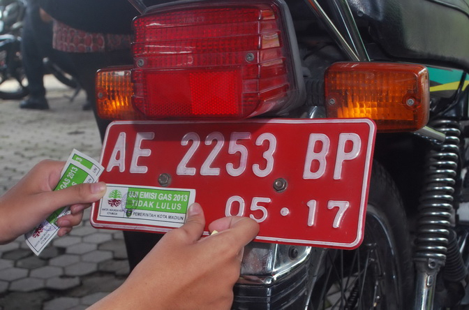 Samsat Pati Kehabisan Blangko STNK dan Plat Nomor Kendaraan