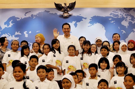 Jajan, Oke. Teliti Sebelum Membeli, Harus!
