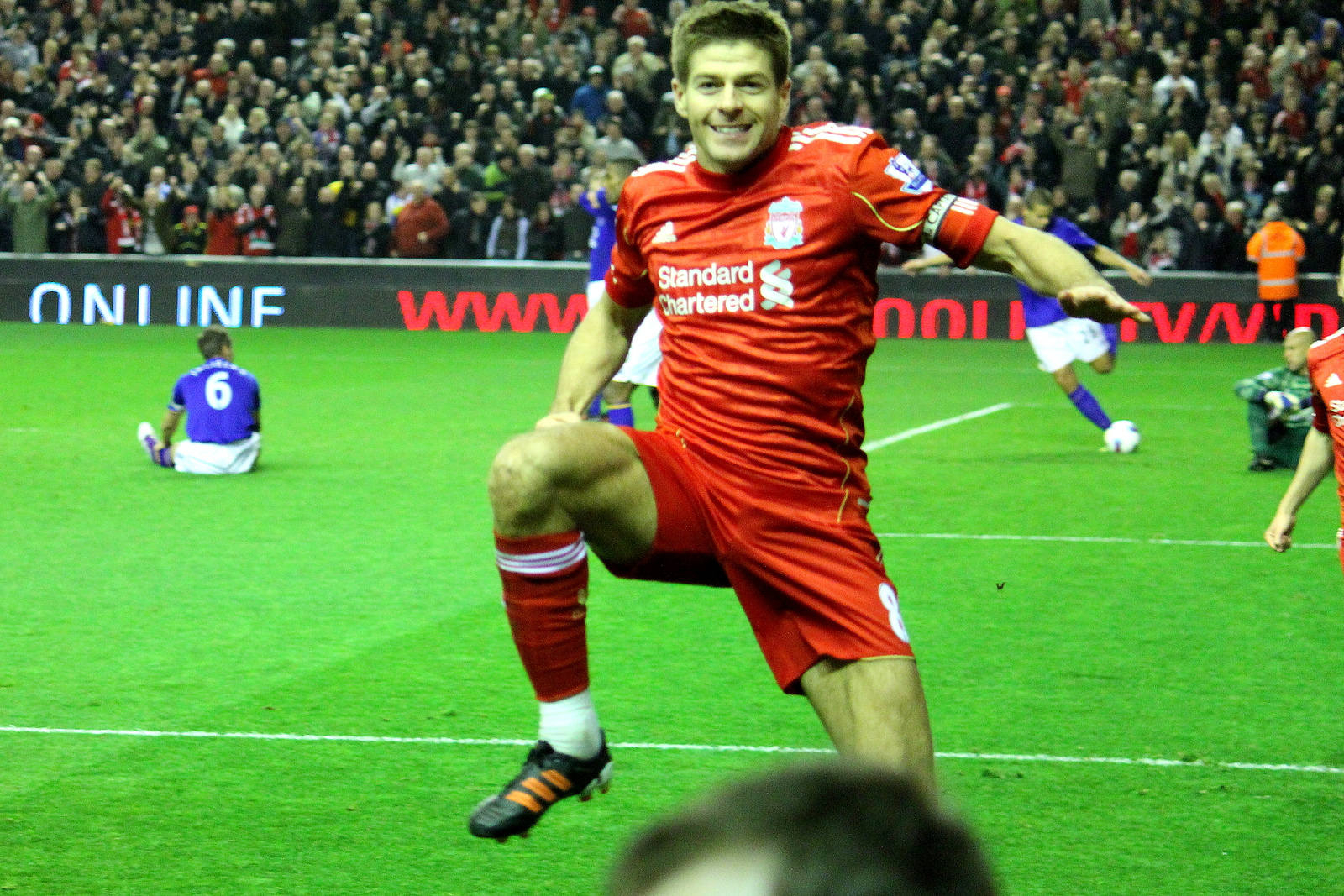 Liverpool Gelar Pertandingan Testimonial untuk Gerrard
