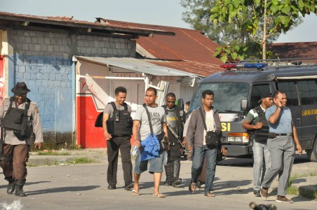 Polisi Yapen, Papua Tewas Ditikam
