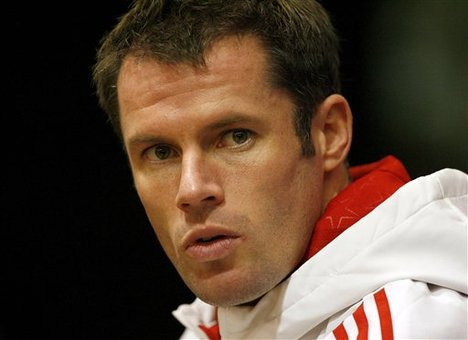 Carragher Memilih Jadi Komentator di Televisi