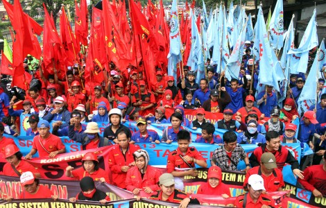 Buruh di Banyuwangi Tolak Penaikan Harga BBM