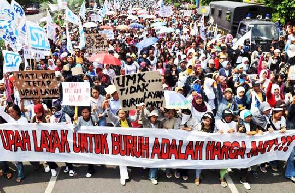 Buruh di Sulut: Pidanakan Perusahaan Pelanggar UU Naker